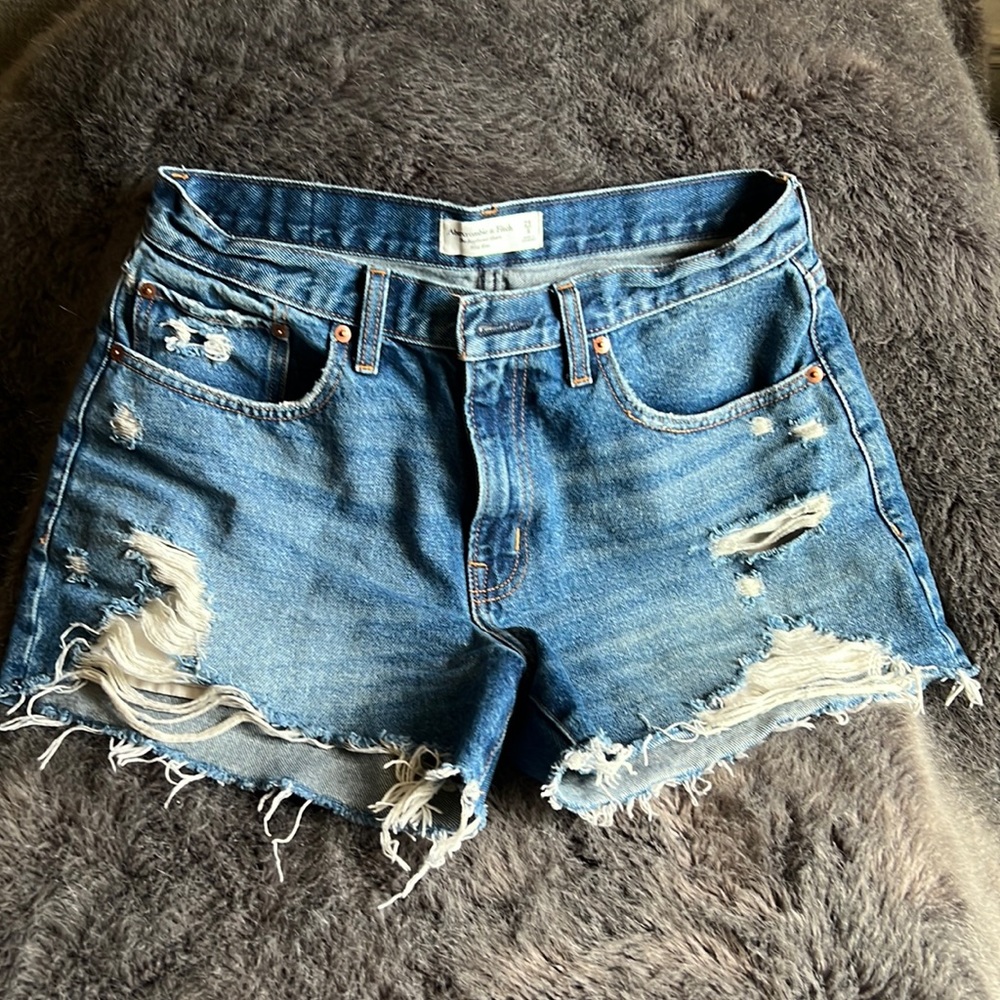 Abercrombie & Fitch The Boyfriend Short Mid Rise
